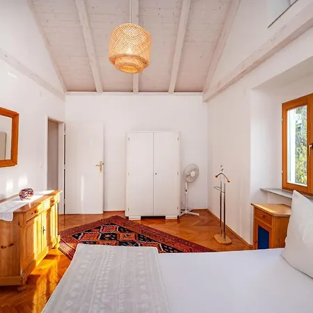 Nyaraló Kuca Marija - Traditionelles Steinhaus Bei Zadar Debeljak