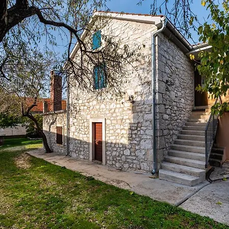 בית נופש Kuca Marija - Traditionelles Steinhaus Bei Zadar Debeljak