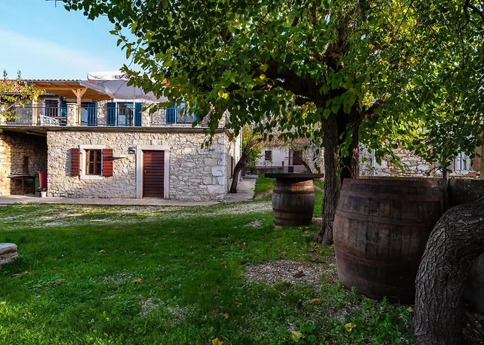 Feriehus Kuca Marija - Traditionelles Steinhaus Bei Zadar *