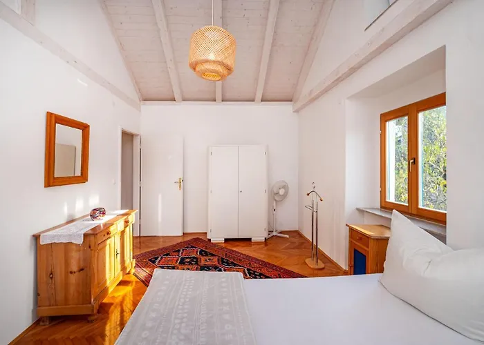 Feriehus Kuca Marija - Traditionelles Steinhaus Bei Zadar Debeljak