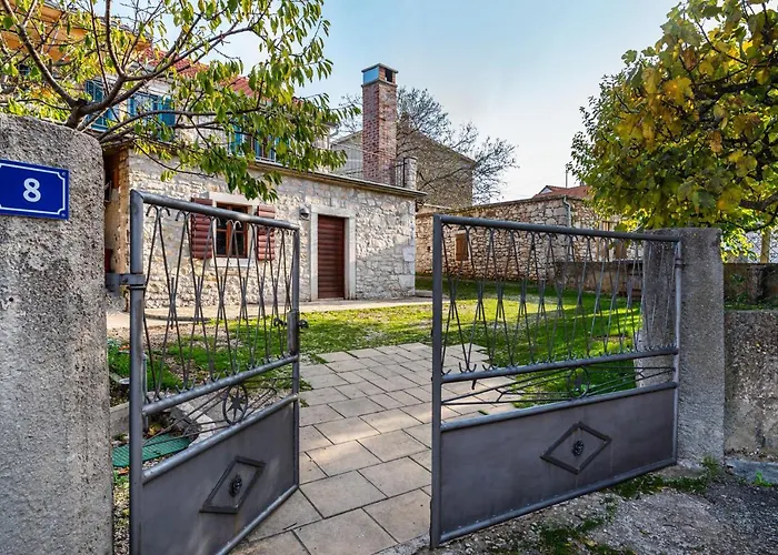 Kuca Marija - Traditionelles Steinhaus Bei Zadar Feriehus