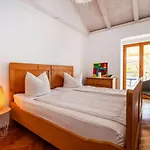 Tatil Evi Kuca Marija - Traditionelles Steinhaus Bei Zadar Debeljak